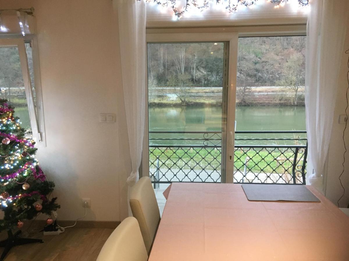 Vila La Rose Sur Meuse Haybes Exteriér fotografie